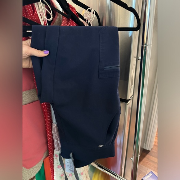 FIGS NAVY SMALL PETITE JOGGER SCRUBS - Picture 2 of 3